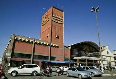 Mercado Albano Franco fecha na próxima segunda-feira para limpeza (Foto: Marcos Rodrigues)
