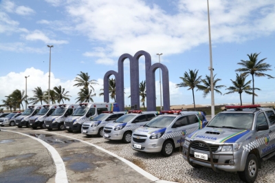 Jackson entrega novas viaturas ao Batalhão de Policiamento Turístico (Foto: Jorge Henrique/ASN)