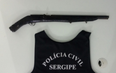 Mandado de prisão por porte ilegal de arma de fogo é cumprido em Monte Alegre (Foto: SSP)
