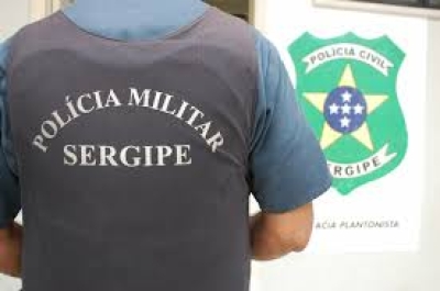 Homem é preso e adolescente apreendido após roubo a ônibus na capital (Foto: SSP)