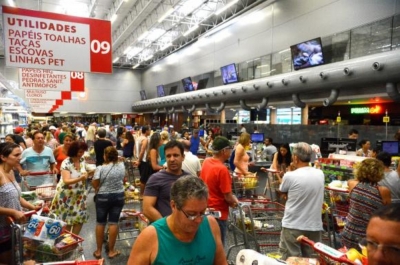  Supermercado aumentará número de funcionários com mais de 50 anos de idade (Foto: Arquivo Portal Infonet)