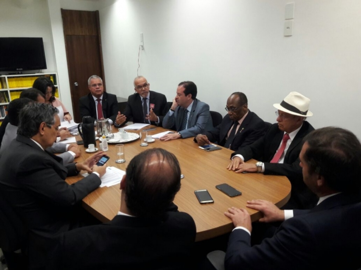 Prefeito propõe à bancada federal emenda de R$ 120 milhões para a Saúde de Aracaju (Foto: Divulgação)