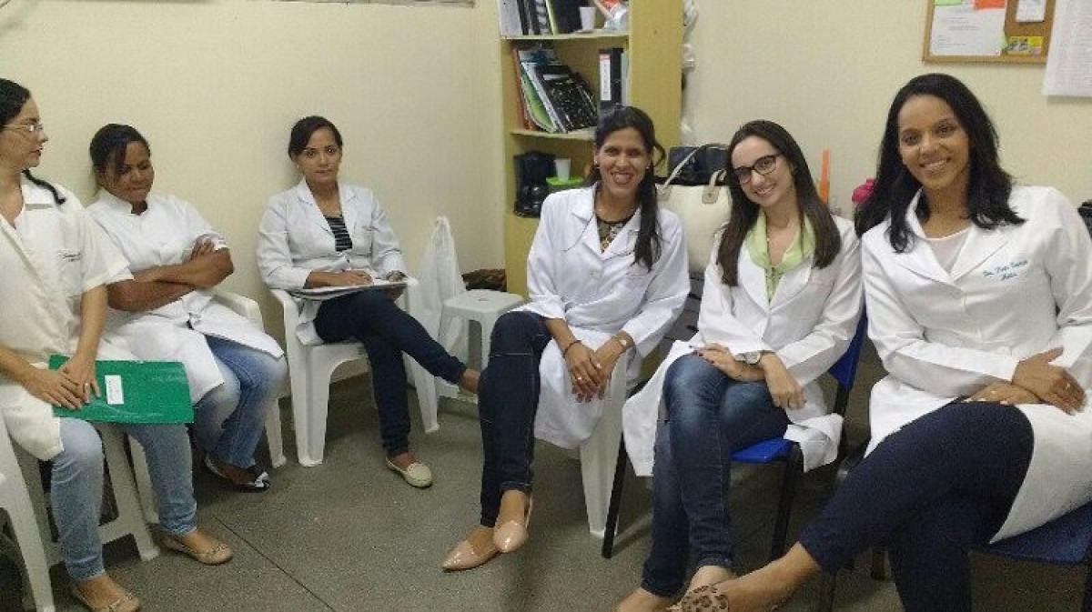 Psicólogos do Huse falam sobre terapias alternativas desenvolvidas com pacientes e familiares para aceitação do tratamento (Foto: SES/SE)
