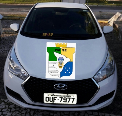 Radiopatrulha apreende adolescentes e recupera carro roubado (Foto: SSP)
