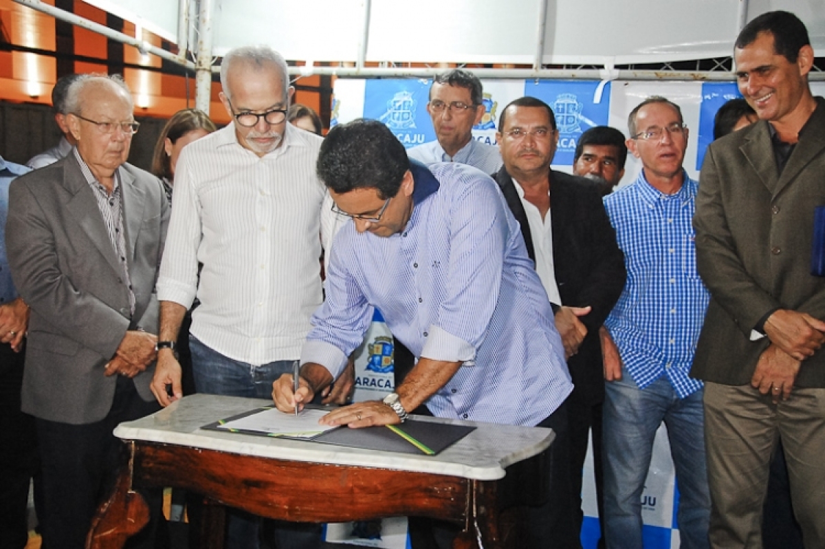 Emsurb concede termo de adoção para conservação de trecho da avenida Delmiro Gouveia (Foto: Marcos Rodrigues/PMA)