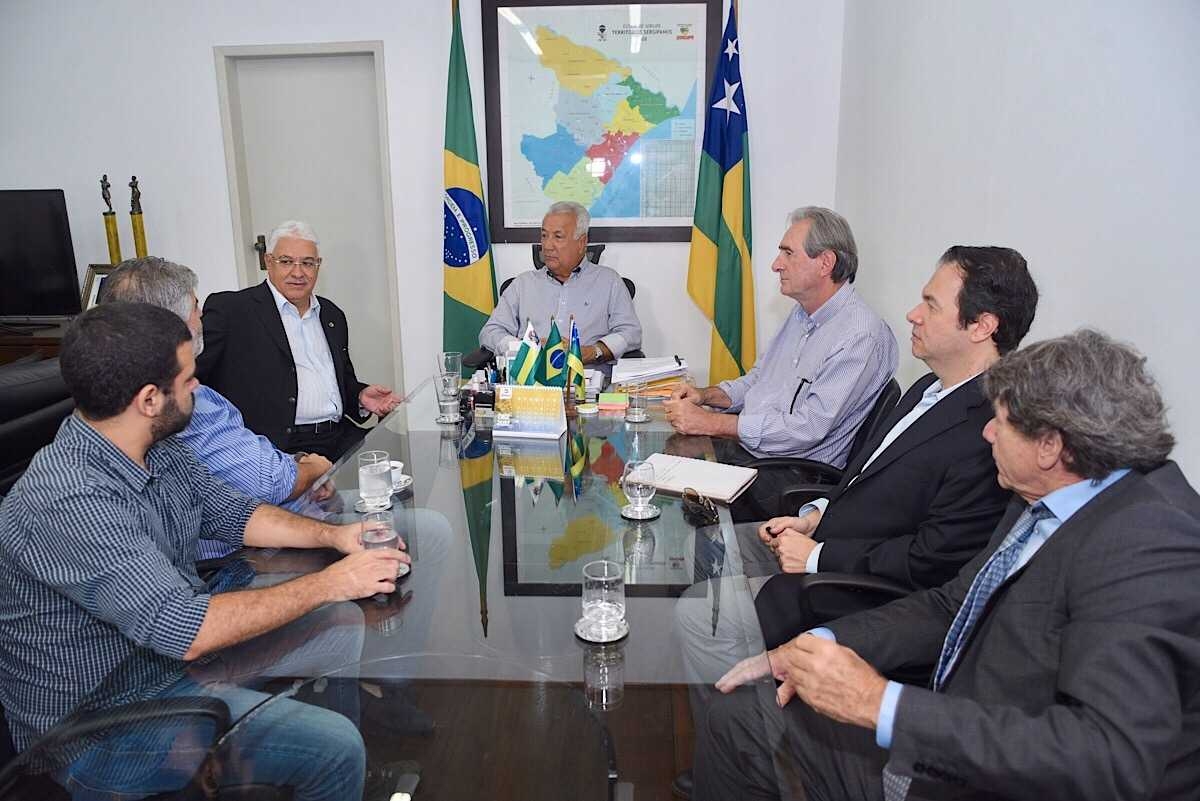 Governador de Sergipe discute instalação de empreendimento atacadista no estado (Foto: Marcelle Cristinne/ASN)