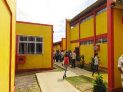 Prédio onde funciona o campus sede da UFS do Sertão (Foto: Pingou Notícias)