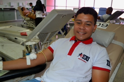 Igreja Universal mobiliza fieis para doação de sangue no Hemose (Foto: Ascom/SES)
