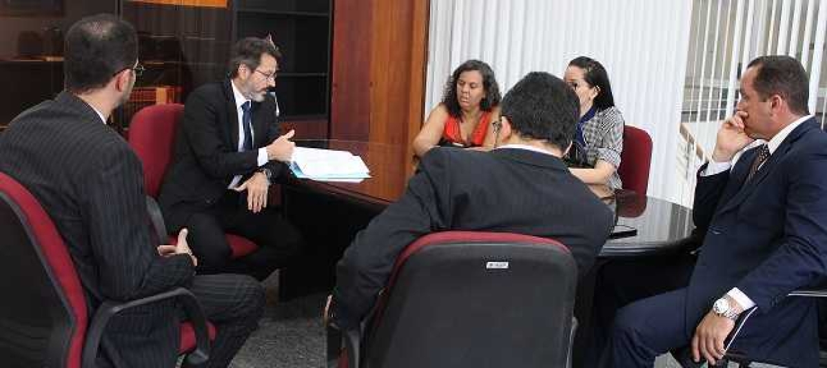 Justiça Federal discute com PGE/Sergipe possibilidade de convênio na área da saúde (Foto: JF/SE)