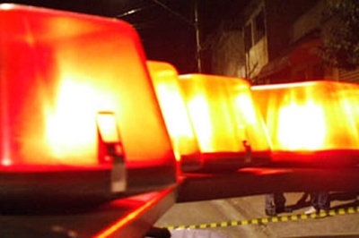 Dupla é presa após arrombar veículo no bairro São José (Foto: SSP)