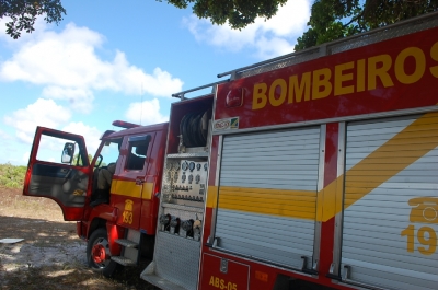 Corpo de Bombeiros combateu o incêndio em meia hora (Foto: arquivo Portal Infonet)