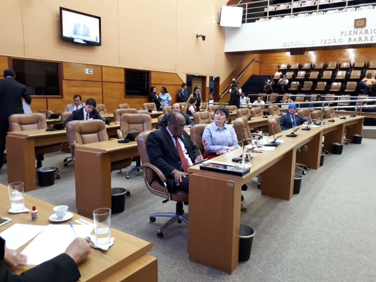 Gerente do Programa IST/Aids vai à Alese e faz alerta sobre a doença em Sergipe (Foto: SES/SE)