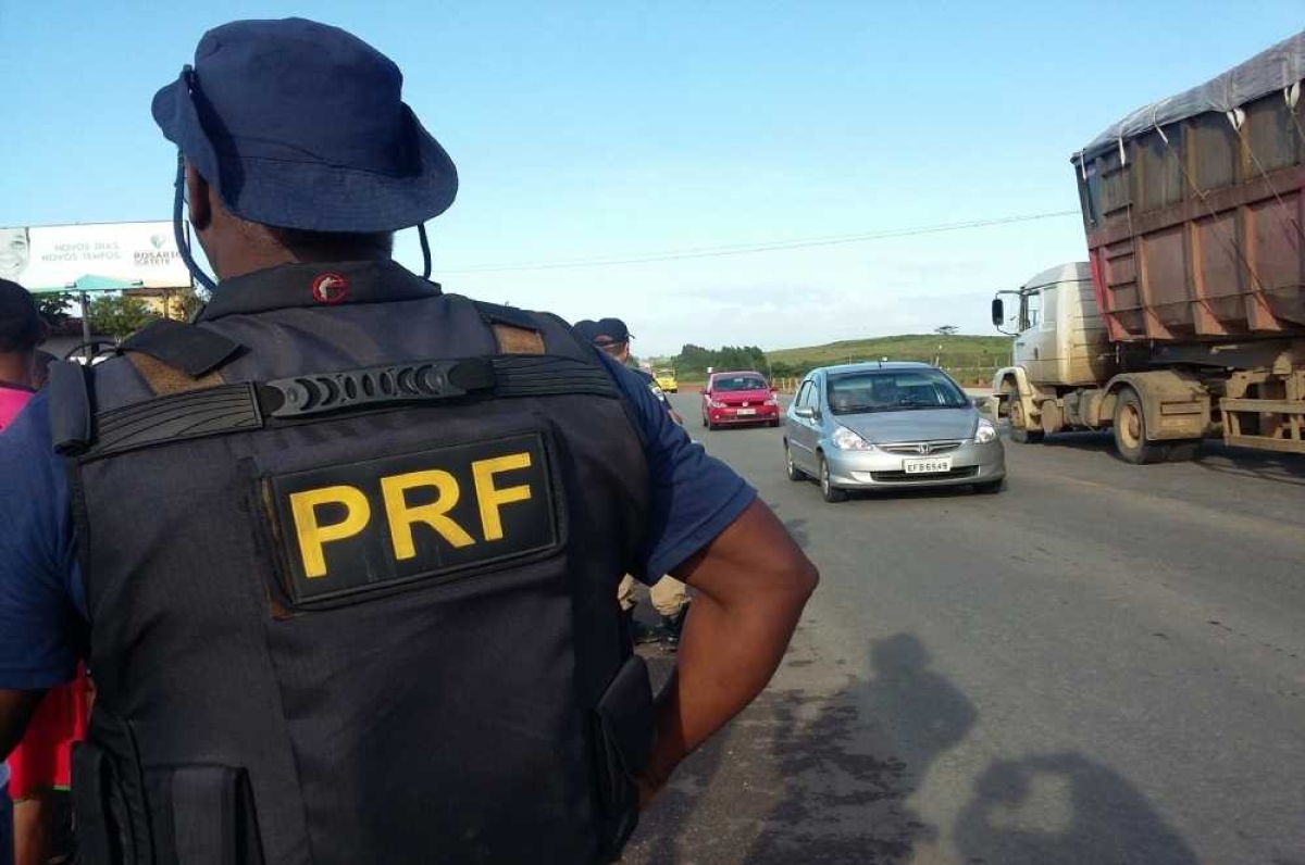 Acidente ocorreu na BR 101 - Estância (Foto: Arquivo Porta Infonet)