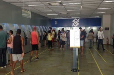 Bancos do Centro estão funcionando normalmente (Foto: Portal Infonet)