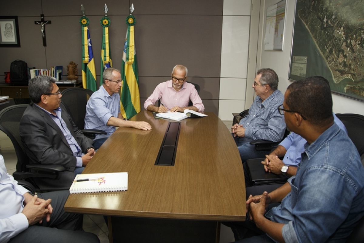 Edvaldo: �? um marco no desenvolvimento de Aracaju (Foto: Marco Vieira/PMA)