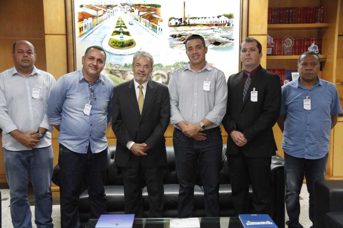 Presidente do TCE/Sergipe recebe dirigentes do Conivales (Foto: TCE/SE)