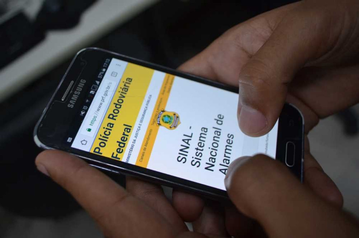 Com o novo sistema, chamado Sinal, quem tiver o veículo roubado ou furtado poderá realizar um cadastro no Portal da PRF (Foto: Portal Infonet)