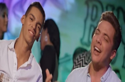  Devinho Novaes e Safadão no videoclipe (Foto: reprodução)