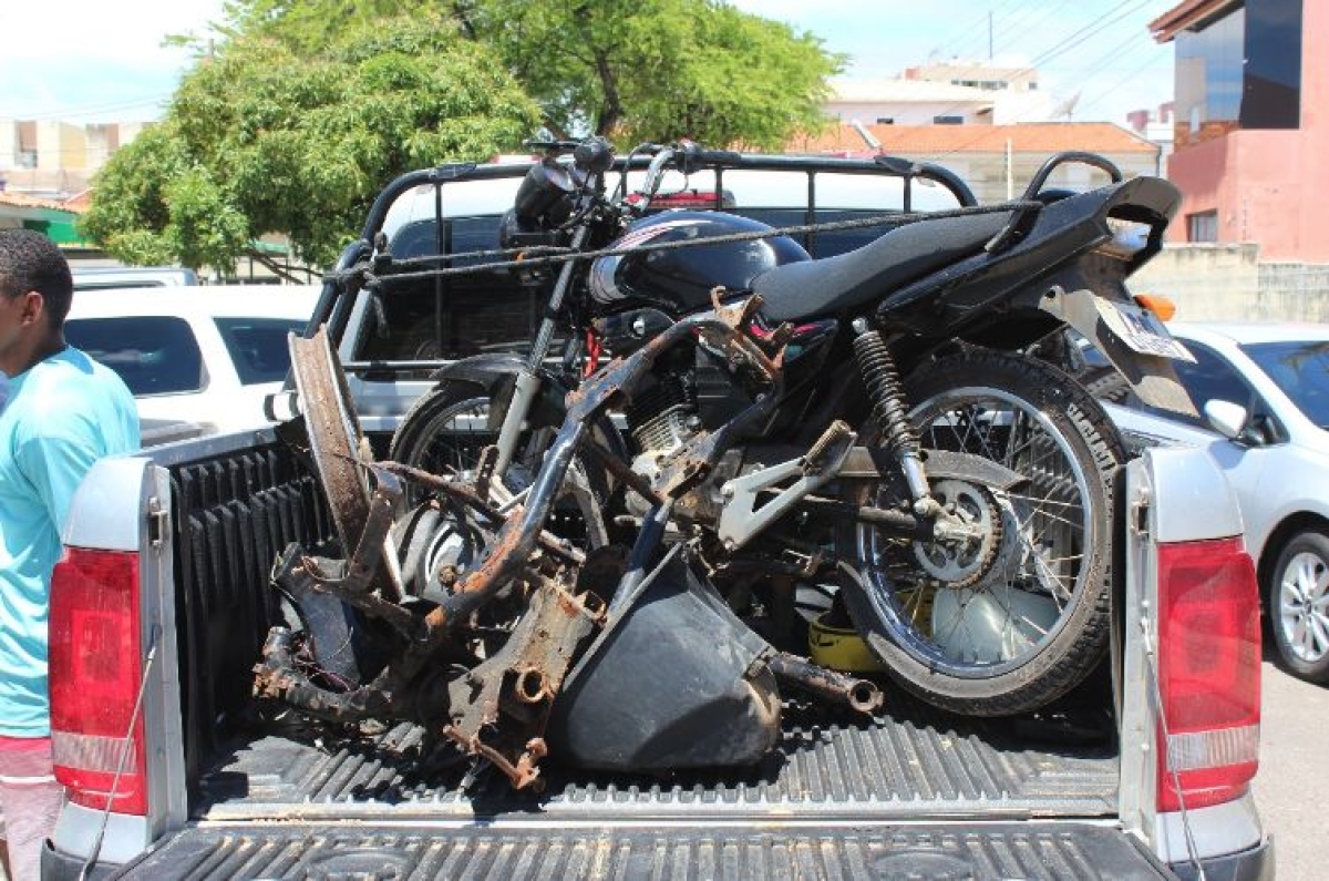 Operação desarticula desmanche de motocicletas  (Foto: SSP/SE)