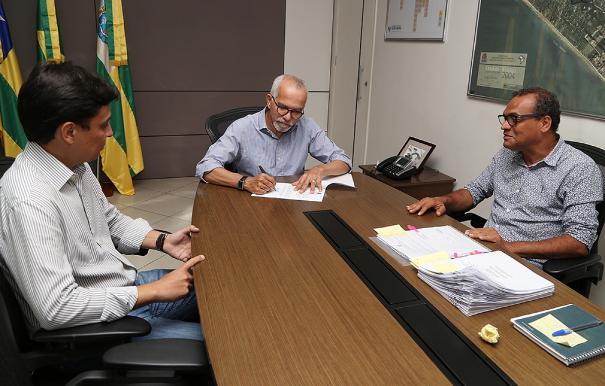 Prefeitura de Aracaju inicia substituição de secretários que atuarão em campanhas eleitorais (Foto: Silvio Rocha/PMA)