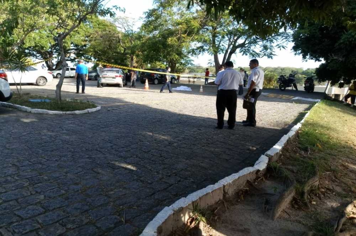 Fato ocorreu na loja matriz de uma rede de supermercados (Foto: Reprodução/WhatsApp/Grupo JP e Ana/Via Portal Infonet) 