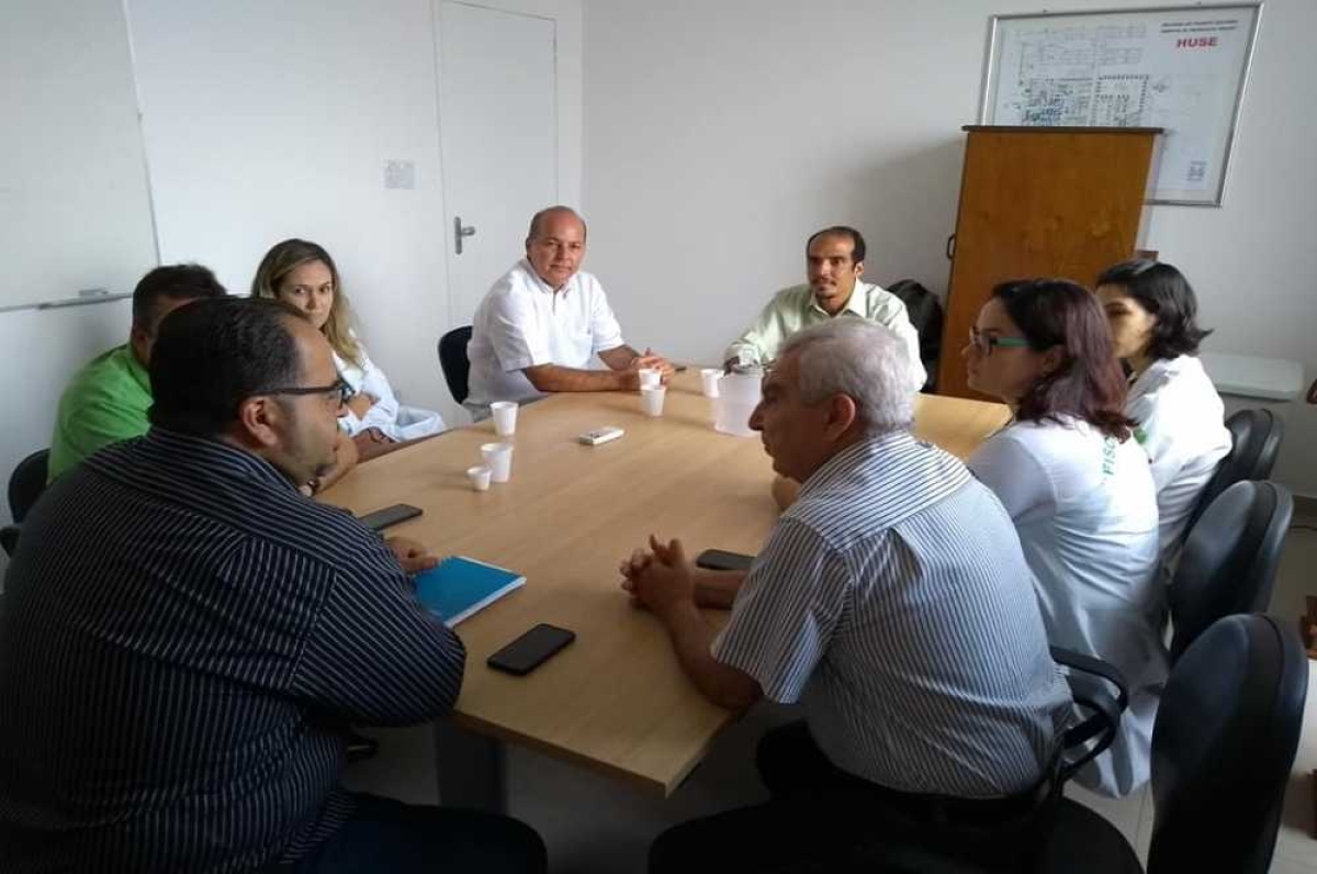 Sindimed se reuniu com superintendente do Huse, Luiz Eduardo Prado (Foto: Sindimed)