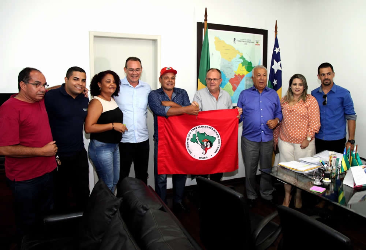 Governo entrega caminhões à Cooperativas e Assentamentos da Reforma Agrária (Foto: André Moreira/ASN)