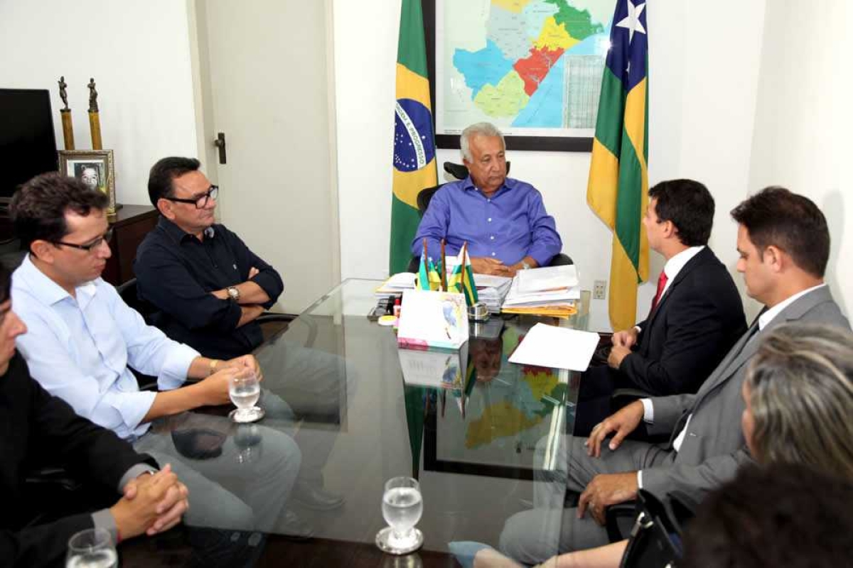 Governador de Sergipe recebe nova diretoria da Associação dos Delegados de Polícia Civil (Foto: André Moreira/ASN)