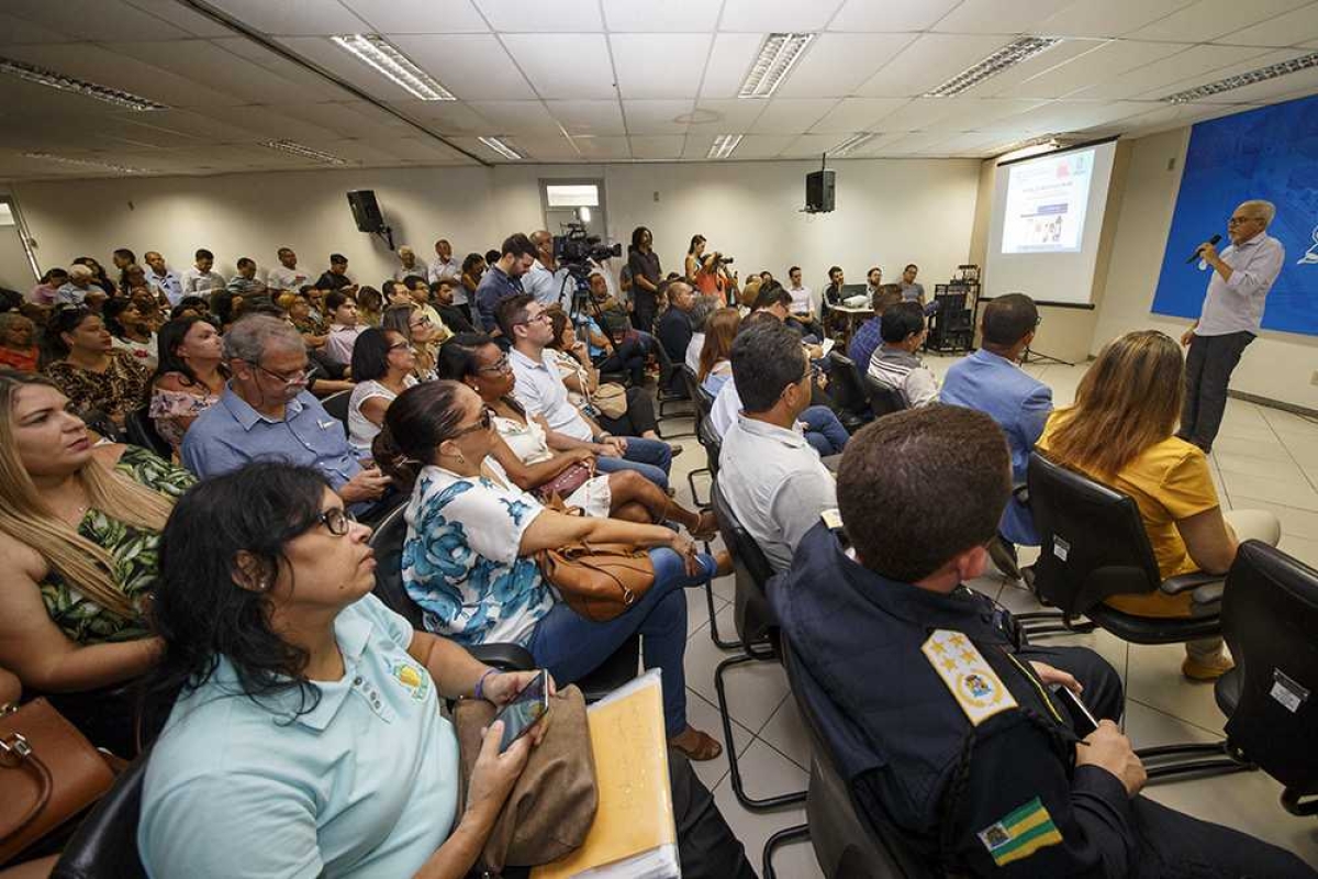 Fim das filas: Prefeito lança Matrícula Online das escolas de Aracaju (Foto: PMA)