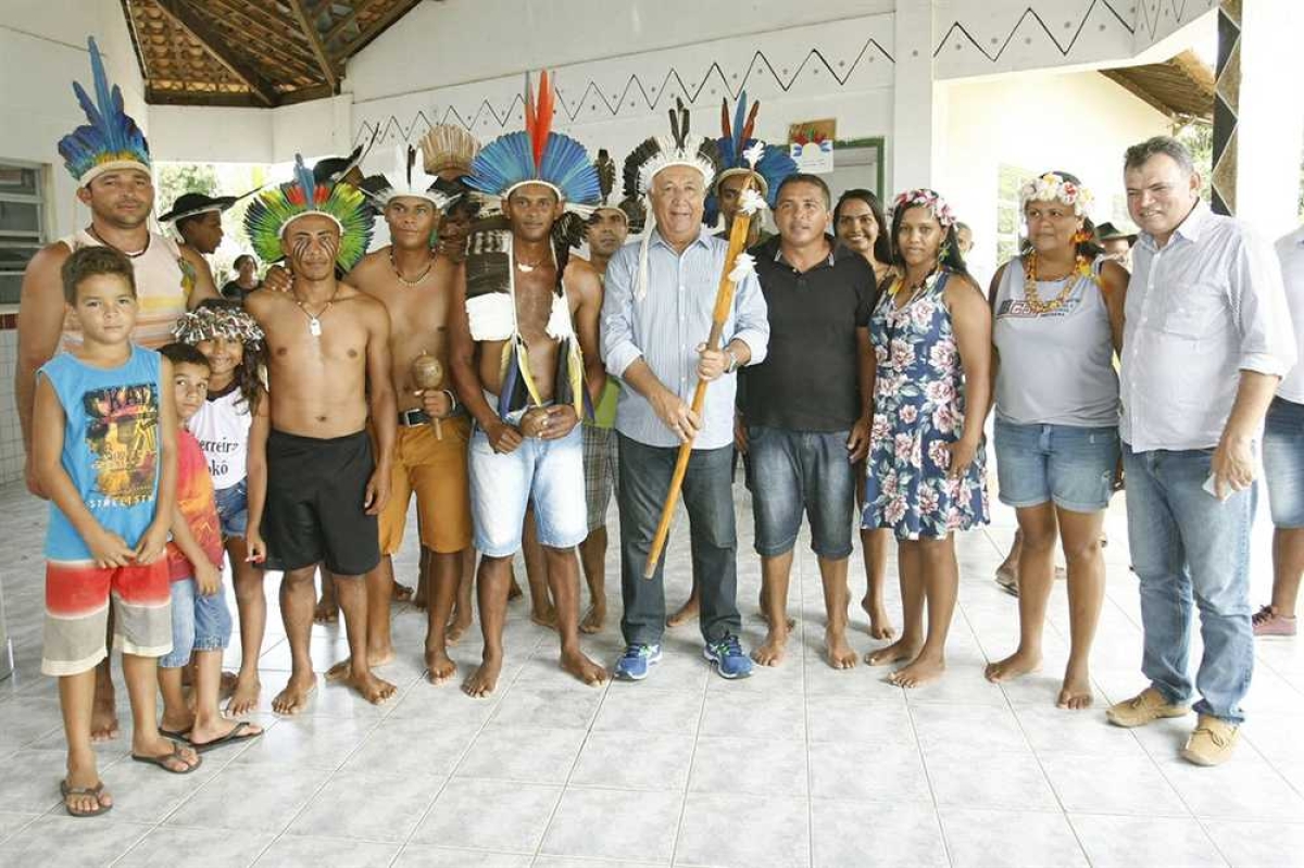 Governador de Sergipe é recebido por comunidade indígena Xokó de Porto da Folha 
(Foto: Victor Ribeiro/ASN)