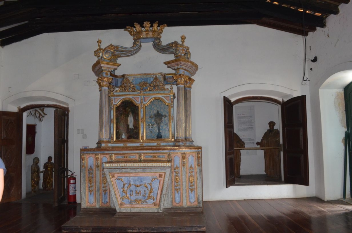 Museu de Arte Sacra de São Cristóvão guarda mais de 500 peças sobre o catolicismo sergipano (Foto: Danielle Pereira)