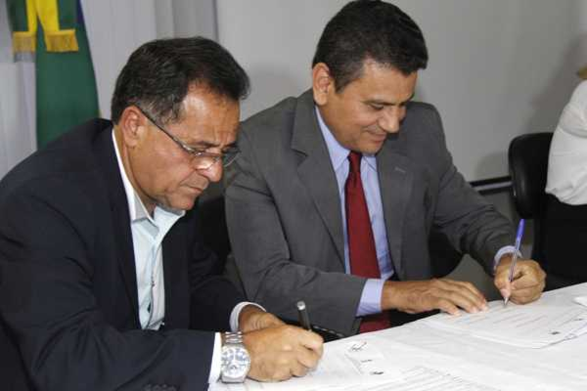 Convênio para implementação de aterros sanitários é assinado no Tribunal de Contas de Sergipe (Foto: TCE/SE)