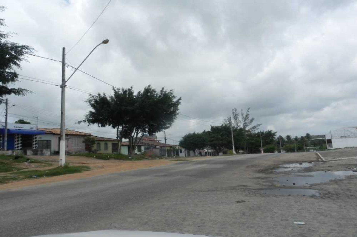Bandidos anunciaram assalto na avenida João Bebe Água, no conjunto Luiz Alves (Foto: Arquivo Portal Infonet)