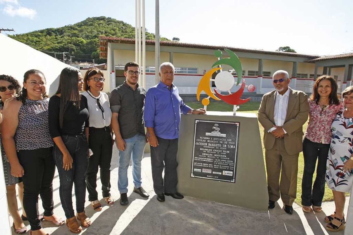 Governador de Sergipe entrega escola 8 de Maio no Porto D´anta (Foto: Victor Ribeiro/ASN)