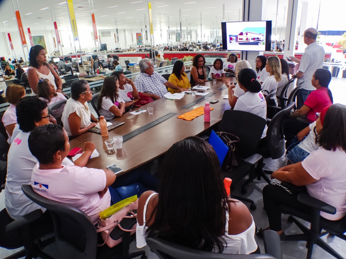 Scretário de Estado da Saúde recebe grupo Mulheres de Peito e apresenta melhorias que estão sendo feitas na área da Oncologia (Foto: SES/SE)