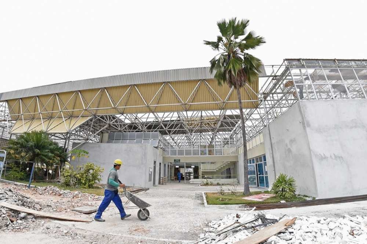 Obra está parada desde 2016 (Foto: Marcelle Cristinne/ASN) 