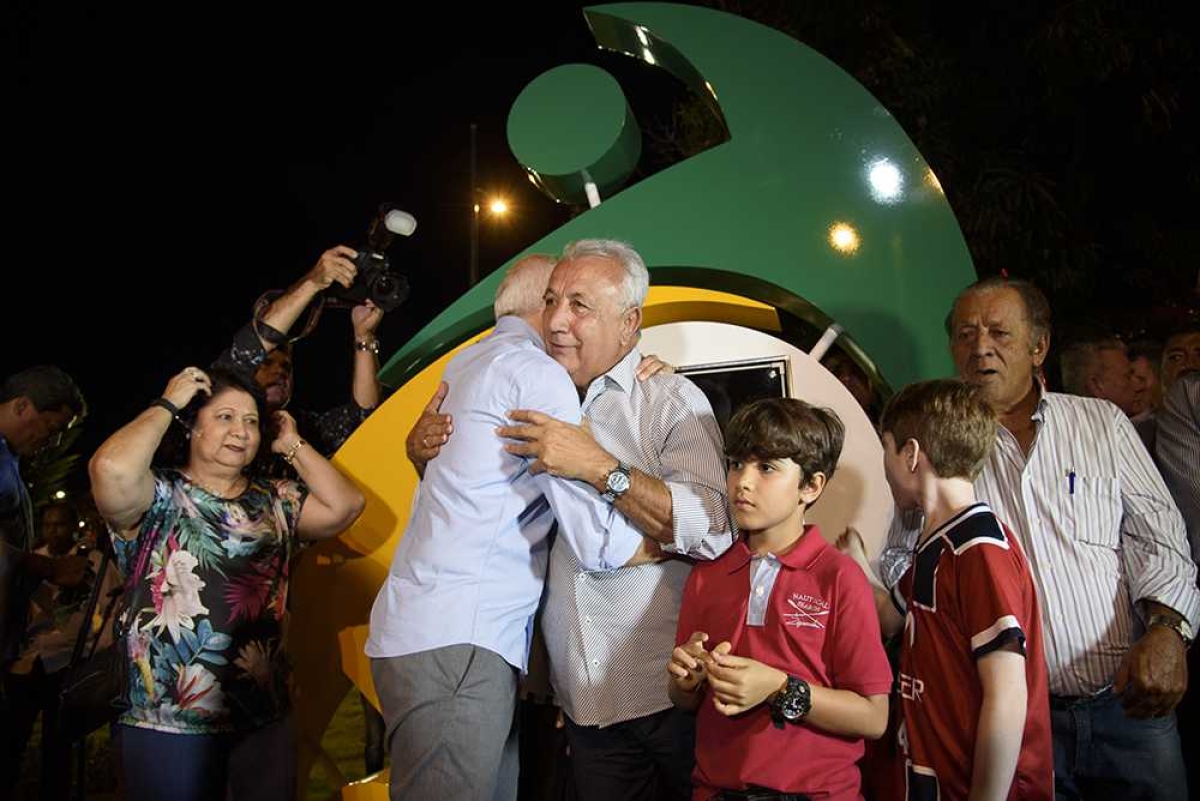 Prefeito de Aracaju acompanha inauguração do viaduto e avenida Etelvino Alves de Lima (Foto: Marco Vieira/PMA)