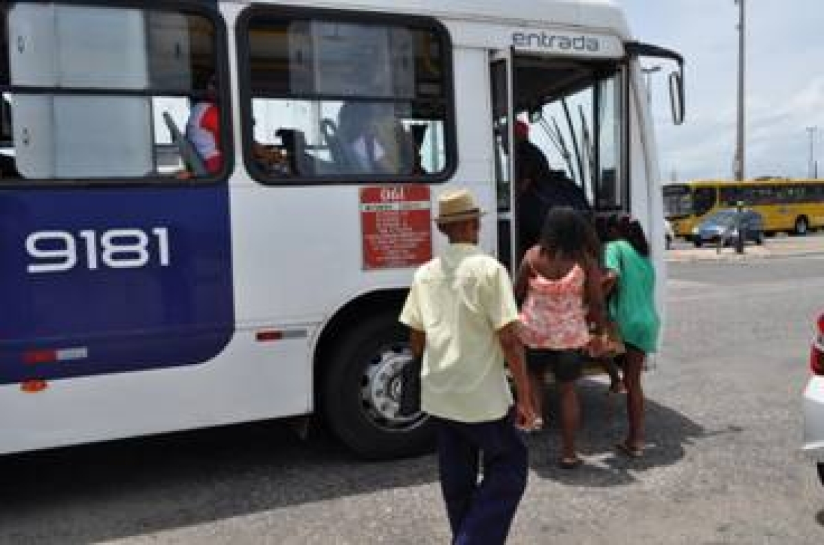 Gratuidade no transporte: se um não paga o outro paga por ele (Foto: Assessoria Setransp/Aracaju)