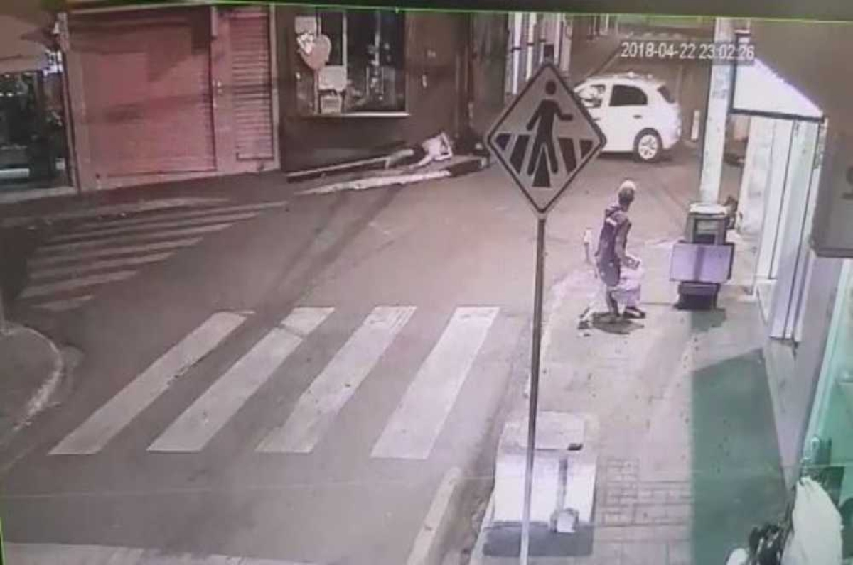 Fato ocorreu na noite deste domingo, 23 (Foto: Reprodução de vídeo/ Via Portal Infonet)