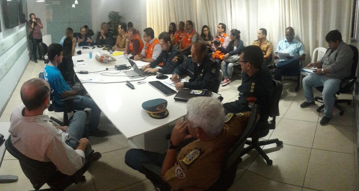 �?rgãos alinham detalhes da operação de interdição do Hotel Palace, que acontece neste domingo, 27/5 (Foto: Assessoria Seidh/SE)