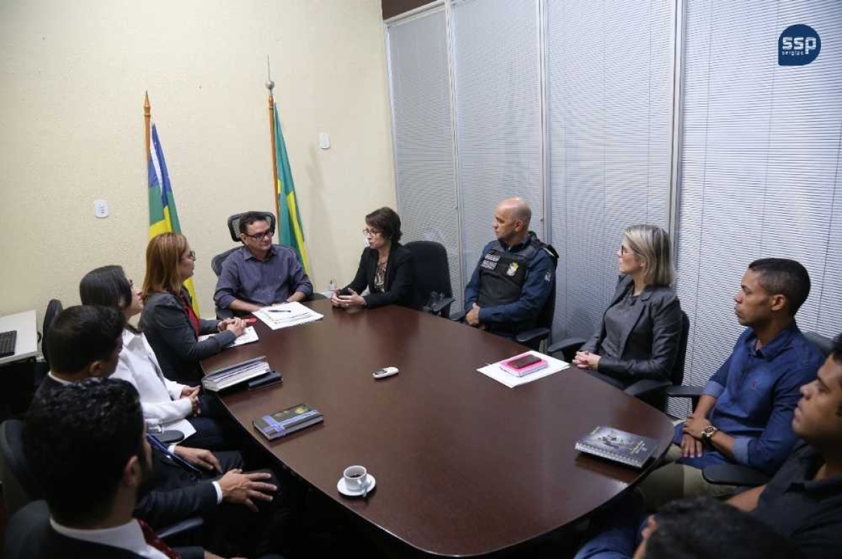 Diretora da PF define parceria com a SSP/Sergipe para combater o crime organizado (Foto: Assessoria SSP/SE)