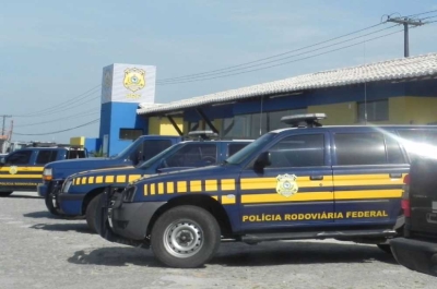 PRF registra acidente pouco antes da meia-noite (Foto: Arquivo Portal Infonet)