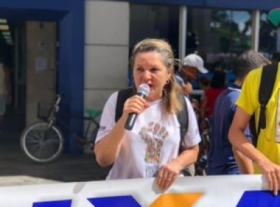 Ivânia: "Queremos convencer os banqueiros a respeitar o acordo em vigência" (Foto: SEEB/SE)