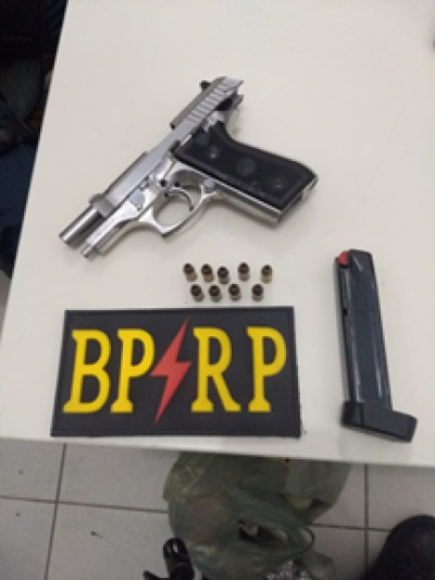 PM apreende arma de fogo e drogas durante ações da RP na capital e região metropolitana (Foto: Assessoria PM/SE)