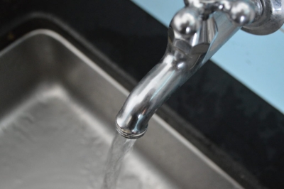 Problemas na rede afetam distribuição de água em bairros da capital (Foto: Portal Infonet)