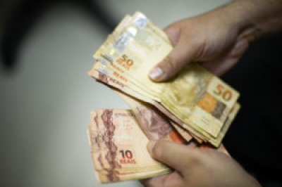 Governo quer dar desconto de 90% em juros e multa para receber ICMS (Foto: Marcelo Casal Jr.)