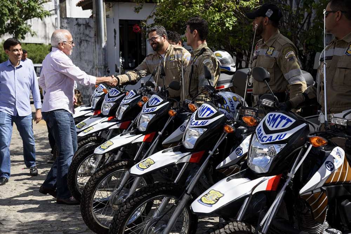 As novas motocicletas têm motores mais potentes e garantem maior agilidade aos agentes de trânsito (Fotos: Marcos Vieira/ PMA)