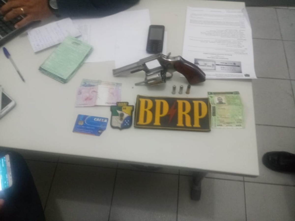 Arma também é apreendida na Operação (Foto: SSP/SE)