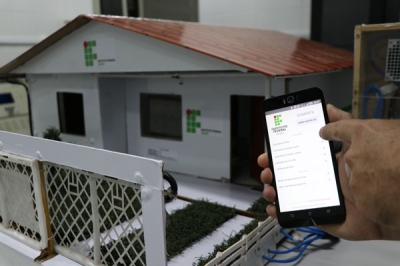 Alunos do IFS criam projeto de casas inteligentes para comunidade (Foto: IFS)
