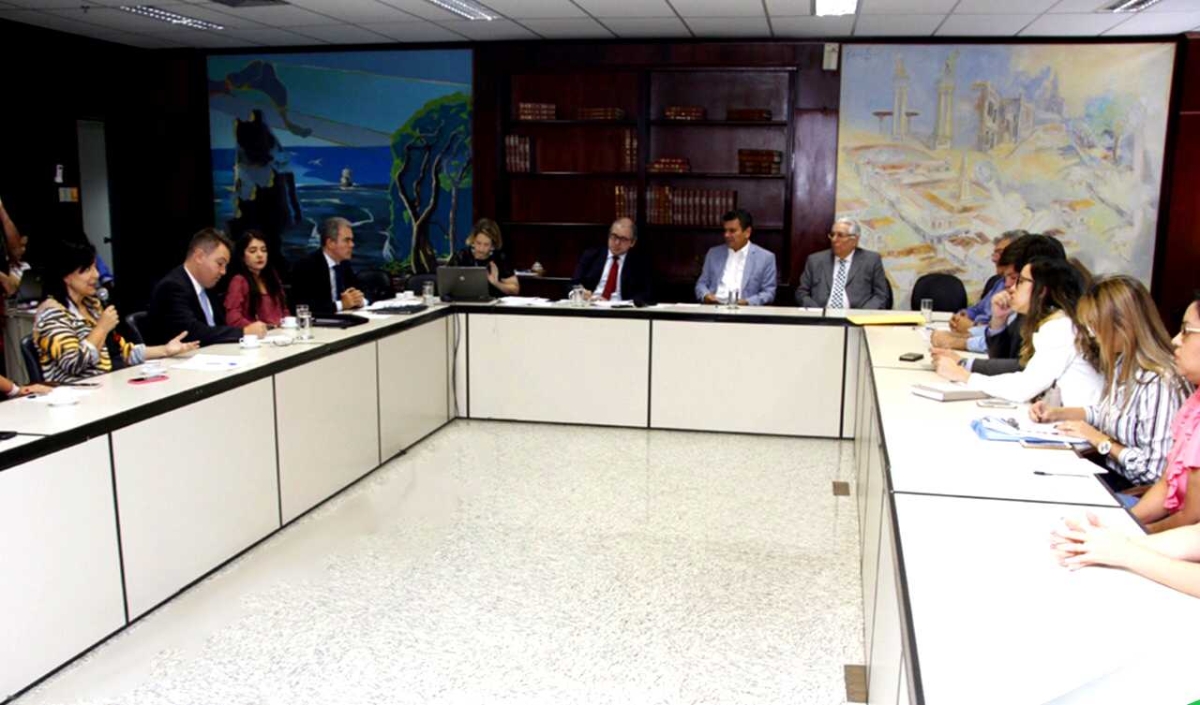 Focco/Sergipe verifica providências na área da Oncologia do HUSE e do Hospital Cirurgia (Foto: TCE/SE)